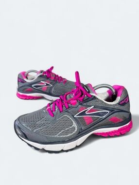 Brooks Ravenna 5 Women’s Running Shoes Gray & Pink - Size 7.5
